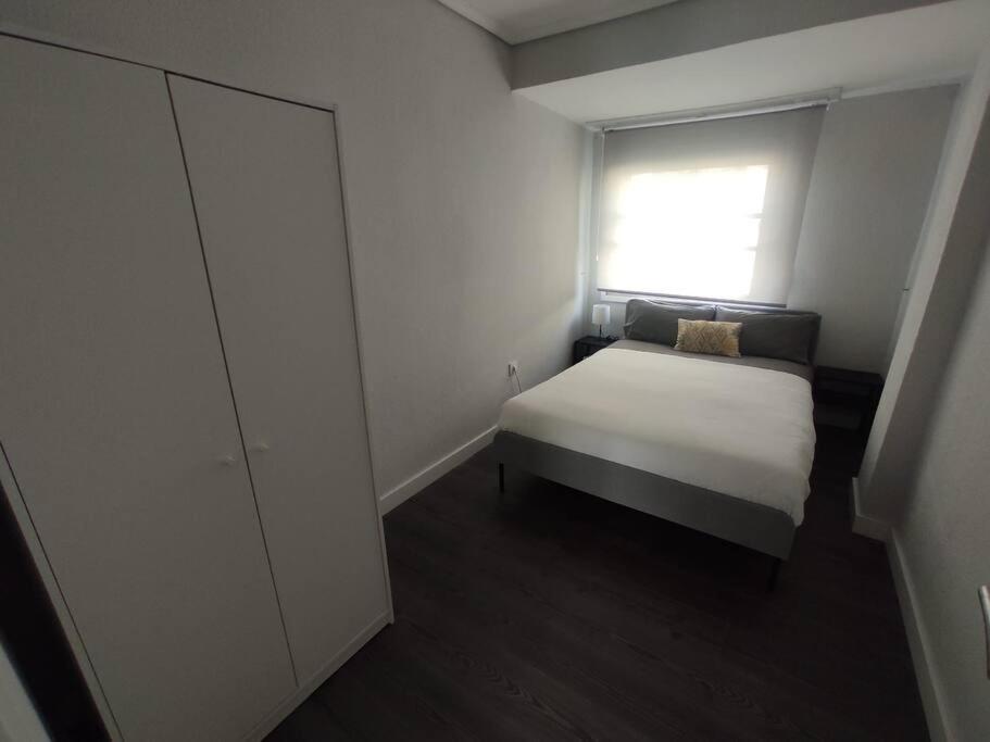 Espacioso Piso Con Garaje Cerca Del Centro De Vigo Ngoại thất bức ảnh